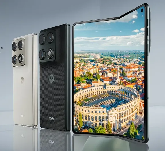 MOTOROLA RAZR Fold Display